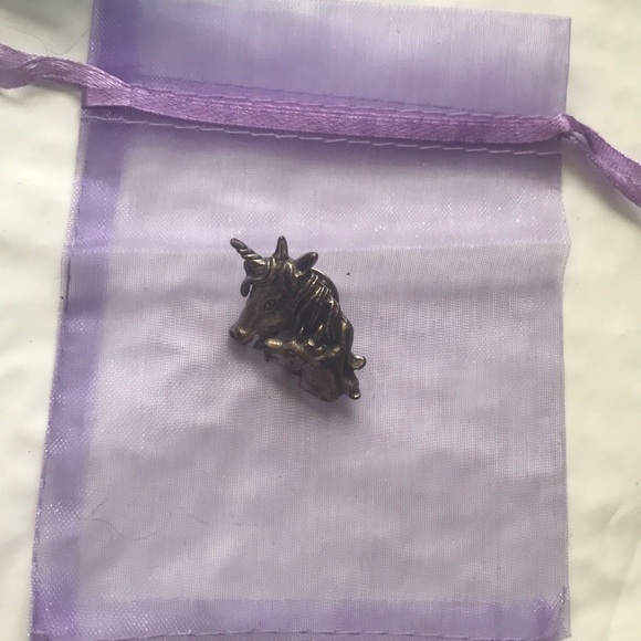 Jewelry - *3/$15 bundle* 
Unicorn pin with dustbag